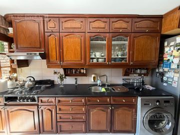 Casa con pileta en venta, cerca del Tren y Comercios, en La Lucila