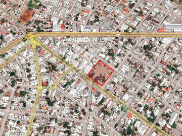 Terreno de 6,280 m2 con triple frente en Avenida Cupules