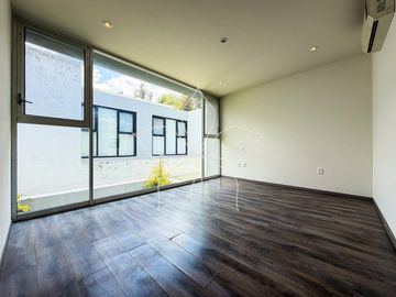 RESIDENCIA EN VENTA UBICADO EN MITICA, ZONA REAL, ZAPOPAN, JAL.