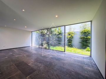 RESIDENCIA EN VENTA UBICADO EN MITICA, ZONA REAL, ZAPOPAN, JAL.