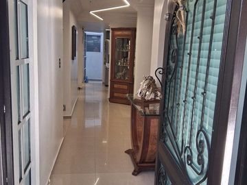 Casa Remodelada en Venta en Boulevares, Naucalpan | Excelentes Acabados y Seguri