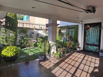 Casa Remodelada en Venta en Boulevares, Naucalpan | Excelentes Acabados y Seguri