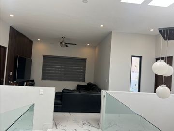 VENTA CASA LADERAS ABDUL  CARRETERA NACIONAL