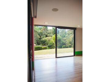 Hermosa casa campestre en venta Alto de las Palmas con bosque
