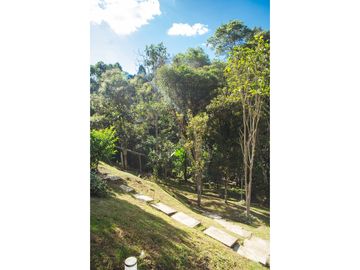 Hermosa casa campestre en venta Alto de las Palmas con bosque