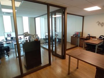 Oficina en Arriendo en Avenida las condes - Camino San Francisco de Asís