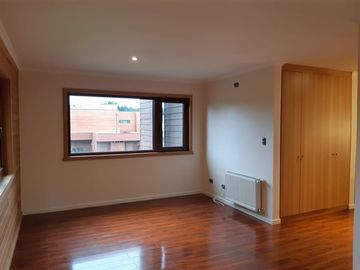 Casa en Arriendo en Calle Centenario, Puerto Varas