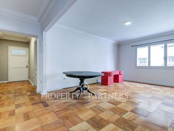 Remodelado departamento en emblemático edificio