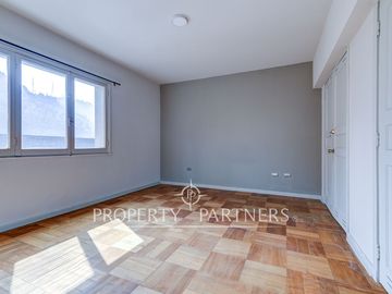 Remodelado departamento en emblemático edificio