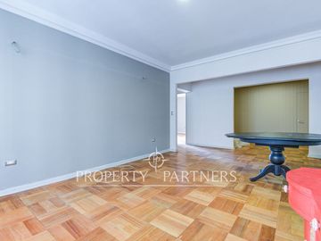 Remodelado departamento en emblemático edificio