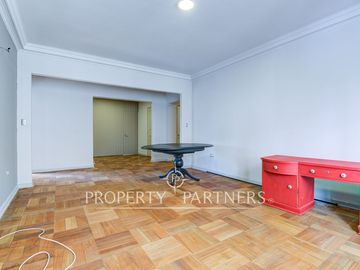 Remodelado departamento en emblemático edificio