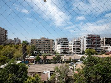 Remodelado departamento con acceso a Vespucio Oriente y metro Colón