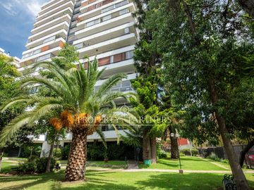 Remodelado departamento con acceso a Vespucio Oriente y metro Colón