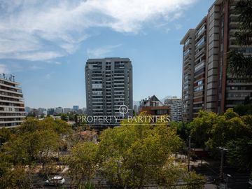 Remodelado departamento con acceso a Vespucio Oriente y metro Colón