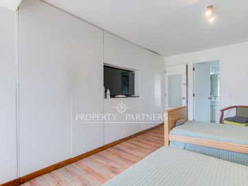 Remodelado departamento con acceso a Vespucio Oriente y metro Colón