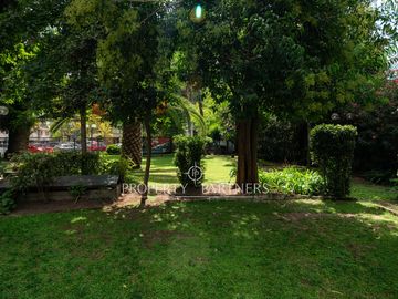 Remodelado departamento con acceso a Vespucio Oriente y metro Colón