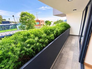 Departamento en Venta con Terraza y Amenidades en Ampliación Alpes