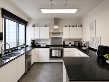 Departamento en Venta con Terraza y Amenidades en Ampliación Alpes