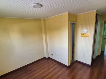Arriendo oficinas en Quilicura 8 privados 9-B y 2- E