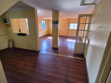 Arriendo oficinas en Quilicura 8 privados 9-B y 2- E