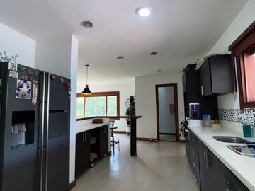 Casa campestre unidad cerrada en el Retiro.