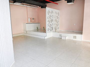 Local Comercial En Arriendo En Las Condes