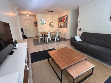 DEPARTAMENTO en Las Condes
