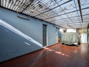 Más de 1.000 m² para invertir en La Reina