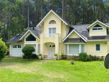 Casa en Carilo