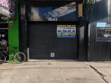 Galpón de 350 m2 Excelente Ubicacion sibre calle Arieta 1642