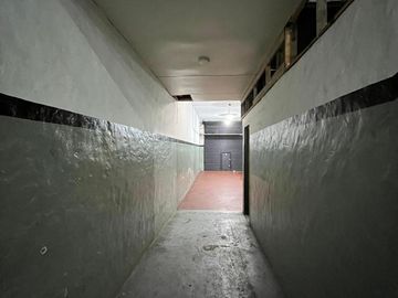Galpón de 350 m2 Excelente Ubicacion sibre calle Arieta 1642