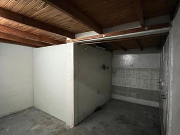 Galpón de 350 m2 Excelente Ubicacion sibre calle Arieta 1642