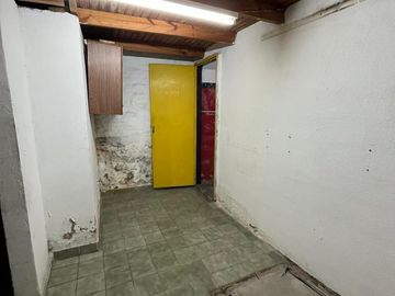 Galpón de 350 m2 Excelente Ubicacion sibre calle Arieta 1642