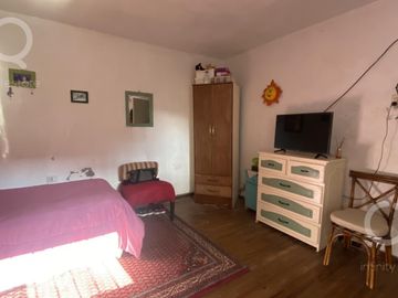 VENTA - Casa a Refaccionar - OPORTUNIDAD ! IDEAL 2/3 FAMILIAS