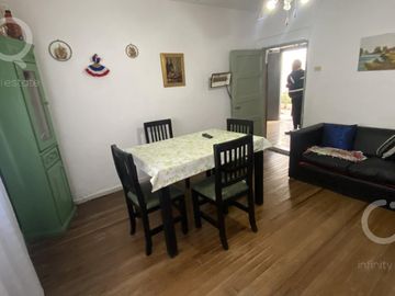 VENTA - Casa a Refaccionar - OPORTUNIDAD ! IDEAL 2/3 FAMILIAS