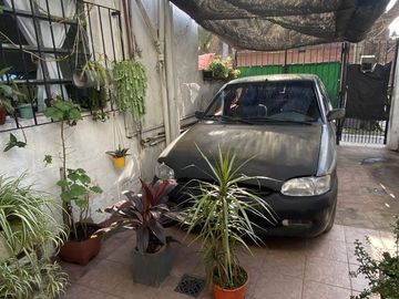 VENTA - Casa a Refaccionar - OPORTUNIDAD ! IDEAL 2/3 FAMILIAS