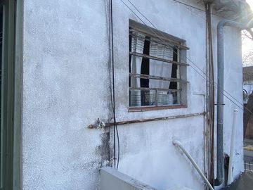 VENTA - Casa a Refaccionar - OPORTUNIDAD ! IDEAL 2/3 FAMILIAS