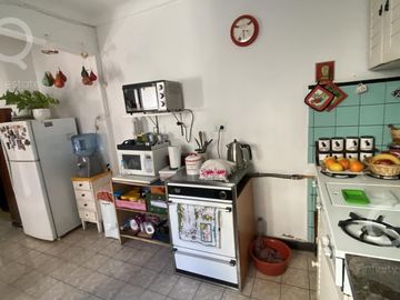 VENTA - Casa a Refaccionar - OPORTUNIDAD ! IDEAL 2/3 FAMILIAS