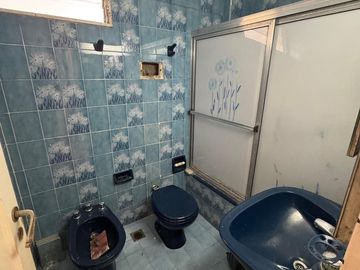 Venta Departamento 4 Ambientes en Flores con Renta