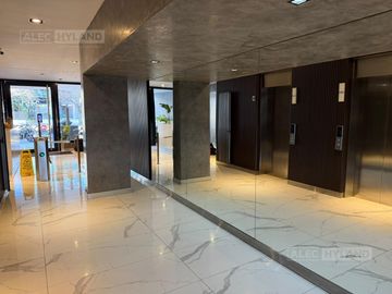 Oficina en Venta con cocheras en Olivos