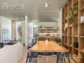 Casa en venta en Barrio Privado La Quinta con 3 dormitorios jardín y pileta