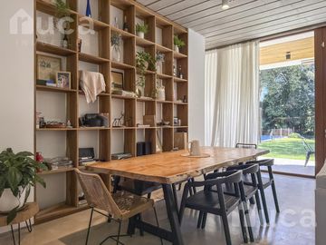 Casa en venta en Barrio Privado La Quinta con 3 dormitorios jardín y pileta