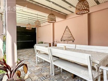 Venta casa 4 ambientes con local y pileta en Tigre Centro