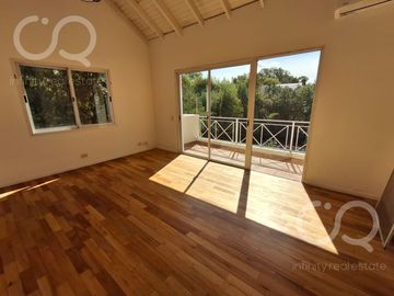 Casa en venta en Barrio Bermudas - Pilar