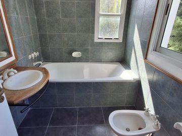 Casa en venta en Barrio Bermudas - Pilar