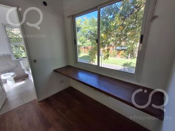 Casa en venta en Barrio Bermudas - Pilar