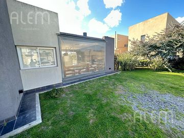Casa en  venta en Barrio Privado Don Joaquin Canning