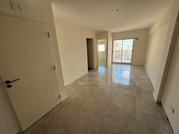 Venta Departamento 2 Ambientes con Balcon en Floresta