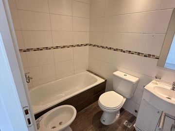 Venta Departamento 2 Ambientes con Balcon en Floresta