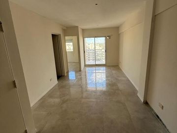 Venta Departamento 2 Ambientes con Balcon en Floresta